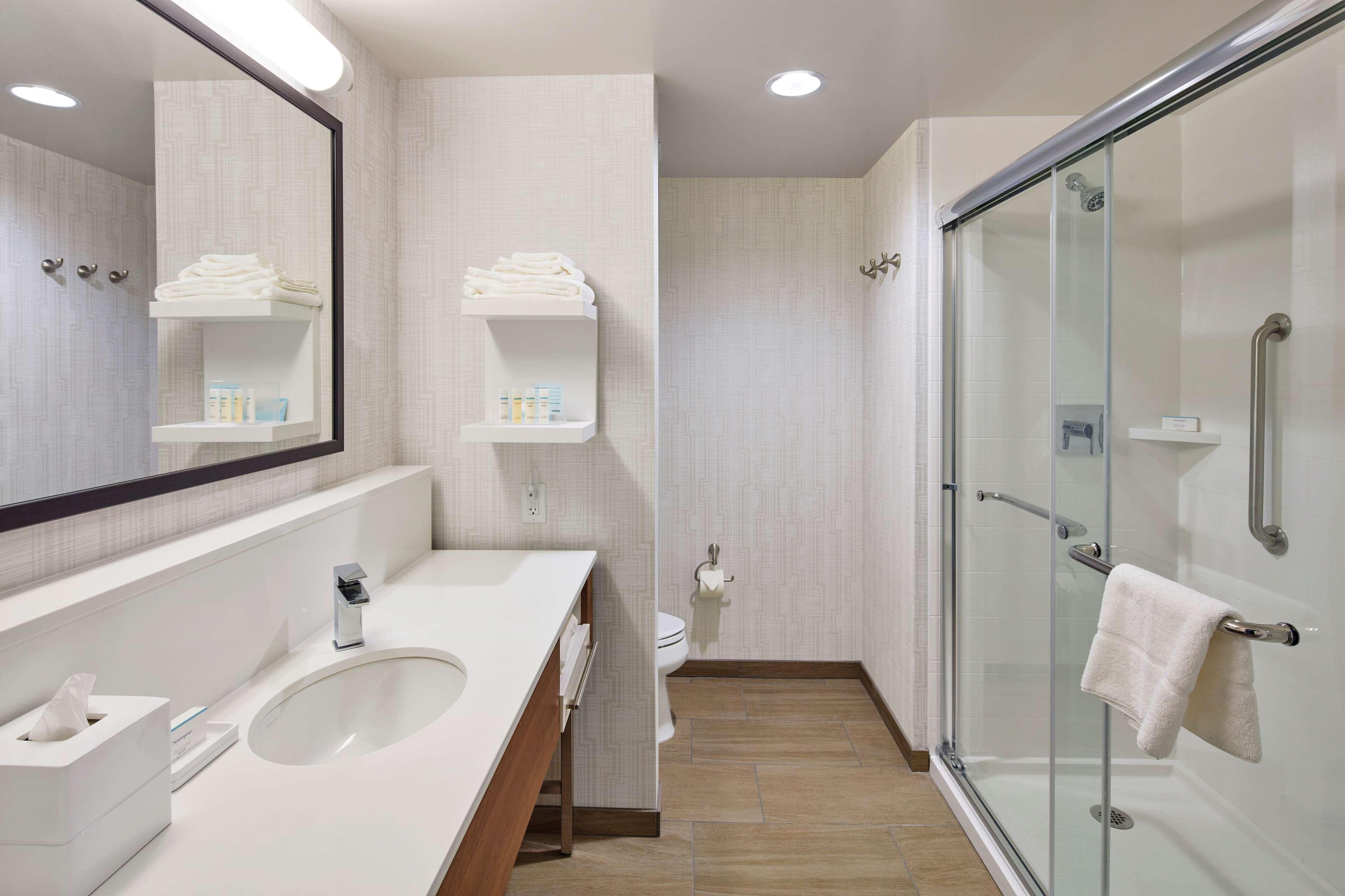 Hotel Hampton & At Csus Sacramento